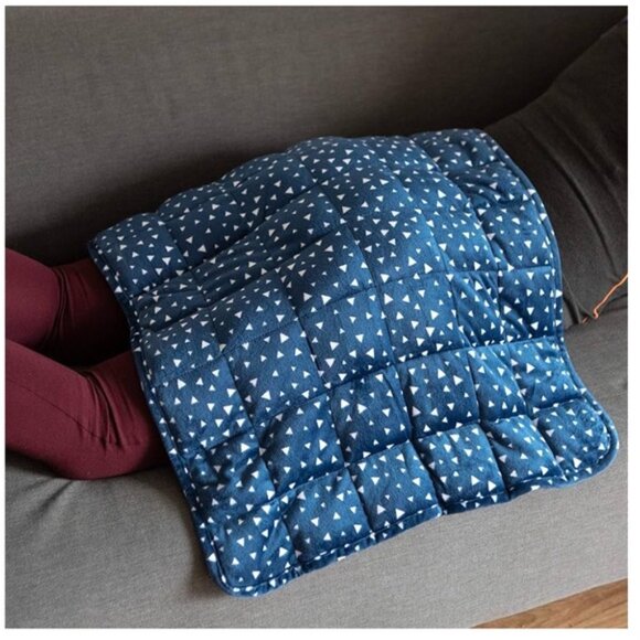 Simple Being Weighted Lap Pad, All in One Heavy Plush Blanket (20x27 5lbs, Blue) - Picture 2 of 5